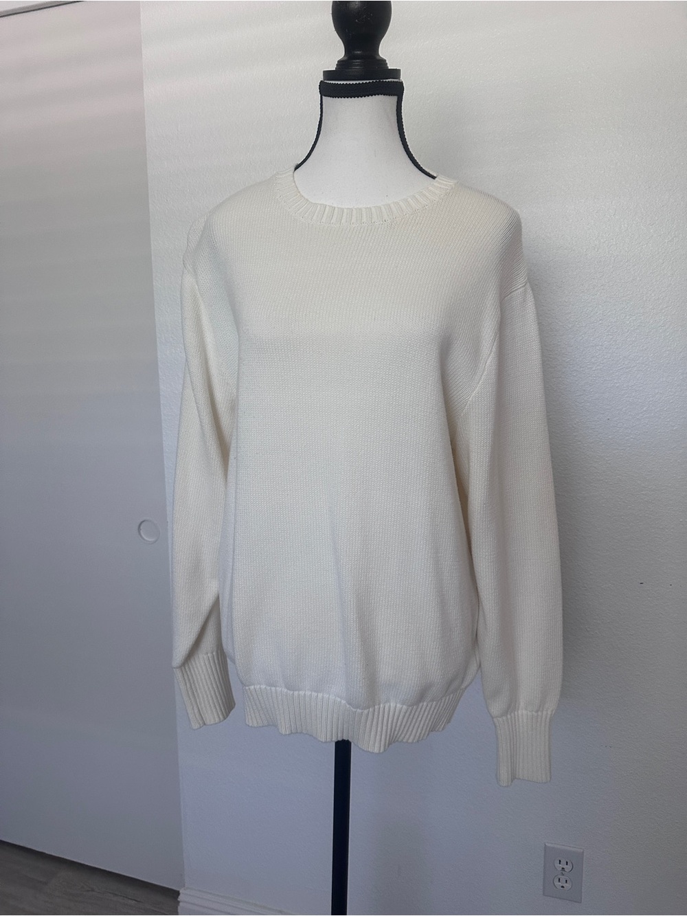 Brandy Melville Cream Scoop Neck Lightweight Sweater